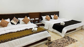 Camera Classic con letto matrimoniale o 2 letti singoli | 1 camera, Wi-Fi gratuito