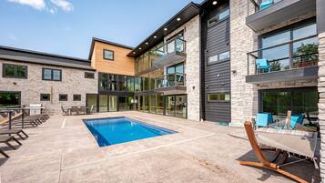 Innenpool, Außenpool