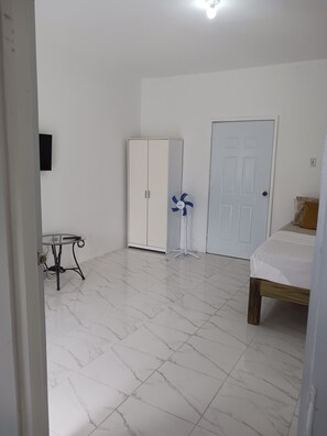 1 bedroom, iron/ironing board, free WiFi, bed sheets - Self Contained Room 3 Tower Isles near Ocho Rios (Tower Isle)