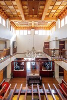 Televisión LED 32 pulgadas con canales de televisión vía satélite