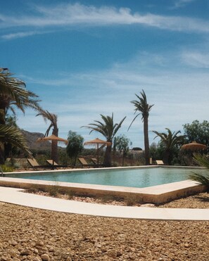 Kolam renang terbuka 