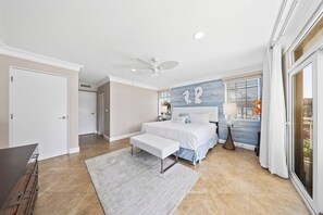 4 slaapkamers, een strijkplank/strijkijzer, gratis wifi, beddengoed