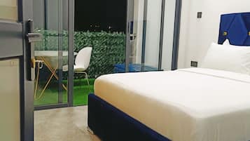 1 habitación, decoración personalizada y muebles diferentes