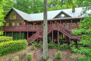 Exterior - Stunning 6 Bedroom Lodge Style Home - Sleeps 13 (Ellijay)