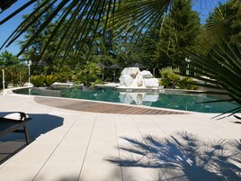 Seasonal outdoor pool
