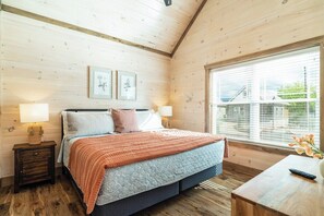 1 slaapkamer, een strijkplank/strijkijzer, wifi, beddengoed