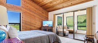 The Bodega House~Family Escape where the Ocean meets Pastures!WiFi/Yard Games