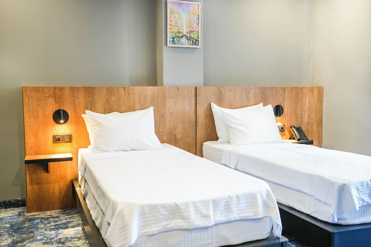 Superior Twin Room | Premium bedding, Tempur-Pedic beds, soundproofing, free WiFi