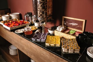 Daily buffet breakfast for a fee - Hotel Splendid Tbilisi (Tbilisi)