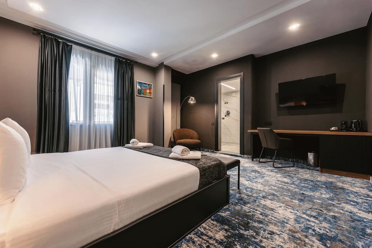Superior tweepersoonskamer | 1 slaapkamer, luxe beddengoed, Tempur Pedic-bedden, een minibar