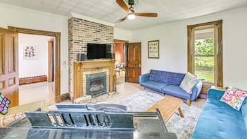 Rumah (4 Bedrooms) | Bagian depan properti