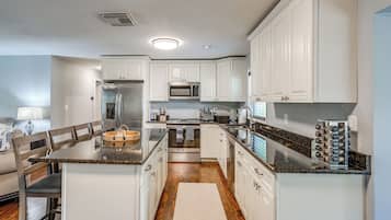 Rumah (3 Bedrooms) | Interior