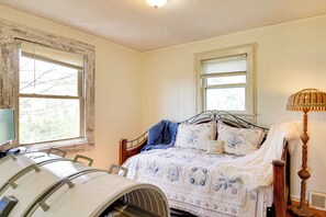 House (5 Bedrooms) | Interior