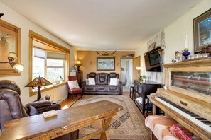 House (5 Bedrooms) | Interior