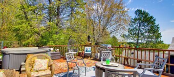 Spacious Duluth Home ~ 4 Mi to Lake Superior!