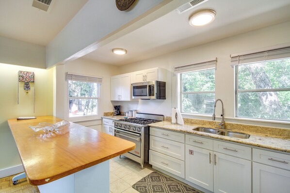 Ferienhaus (2 Bedrooms) | Eigene Küche | Mikrowelle, Ofen, Herdplatte, Kochgeschirr/Geschirr/Besteck