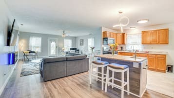 Nhà (2 Bedrooms) | Nội thất