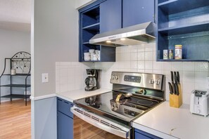 House (4 Bedrooms) | Interior - Spacious Mountain Home Retreat Near Norfork Lake! (Mountain Home)