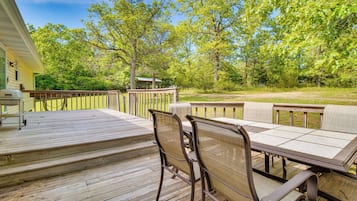 House (4 Bedrooms) | Front of property