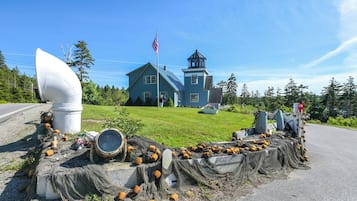 Rumah (3 Bedrooms) | Bagian depan properti