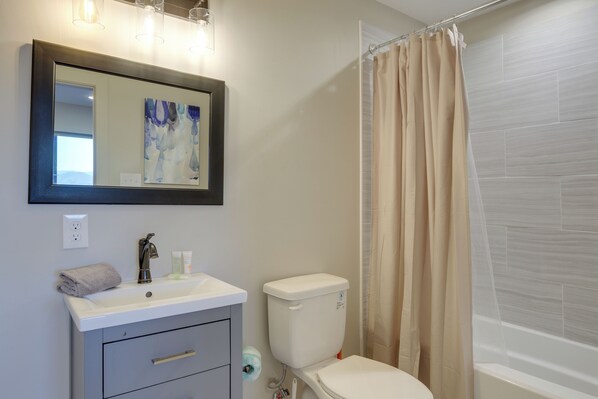 Unclassified image, 1 of 43, button - Sevierville Home w/ Hot Tub + Game Room! (Sevierville)