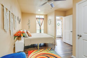 1 chambre, fer et planche à repasser, draps fournis