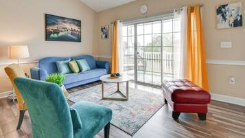 Apartment (2 Bedrooms) | Front of property