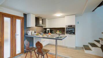 Kühlschrank, Ofen, Herdplatte, Geschirrspüler