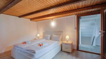 3 Schlafzimmer, Bügeleisen/Bügelbrett, Bettwäsche