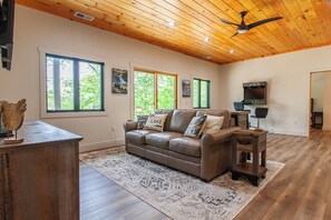 TV, fireplace, video games, table football - The Cove | Brand new Smoky Mtn Cabin on Lake Fontana! (Bryson City)
