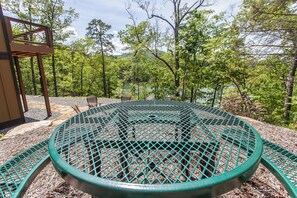 Outdoor dining - The Cove | Brand new Smoky Mtn Cabin on Lake Fontana! (Bryson City)