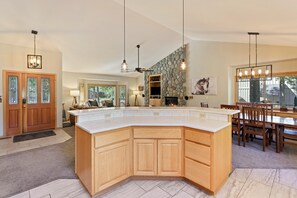 House, 4 Bedrooms | Interior