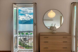 Apartment, Lake View | 3 bedrooms, premium bedding, down comforters, iron/ironing board - Casa Fortuna (Argegno)