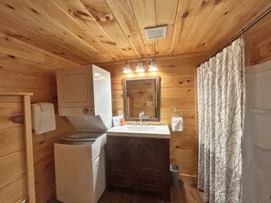 Douche, serviettes fournies