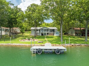 Exterior - Comfy & Updated Diamond Lakefront Home (Horseshoe Bend)