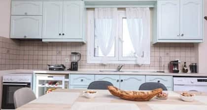2 bedroom private vacation home in kira chrisikou