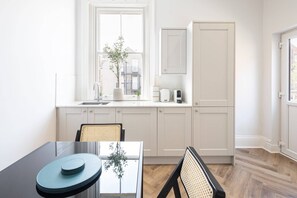 Dining - Host & Stay | Sanderson Road (Newcastle upon Tyne)