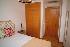 1 bedroom, iron/ironing board, WiFi, bed sheets - Turisalentejo, o seu refúgio no coração do Alentejo. 
. 

 (Redondo)
