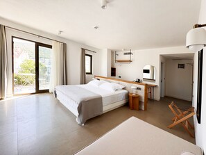 Premium bedding, minibar, desk, laptop workspace - VİLLA KANTARLI (Datça)