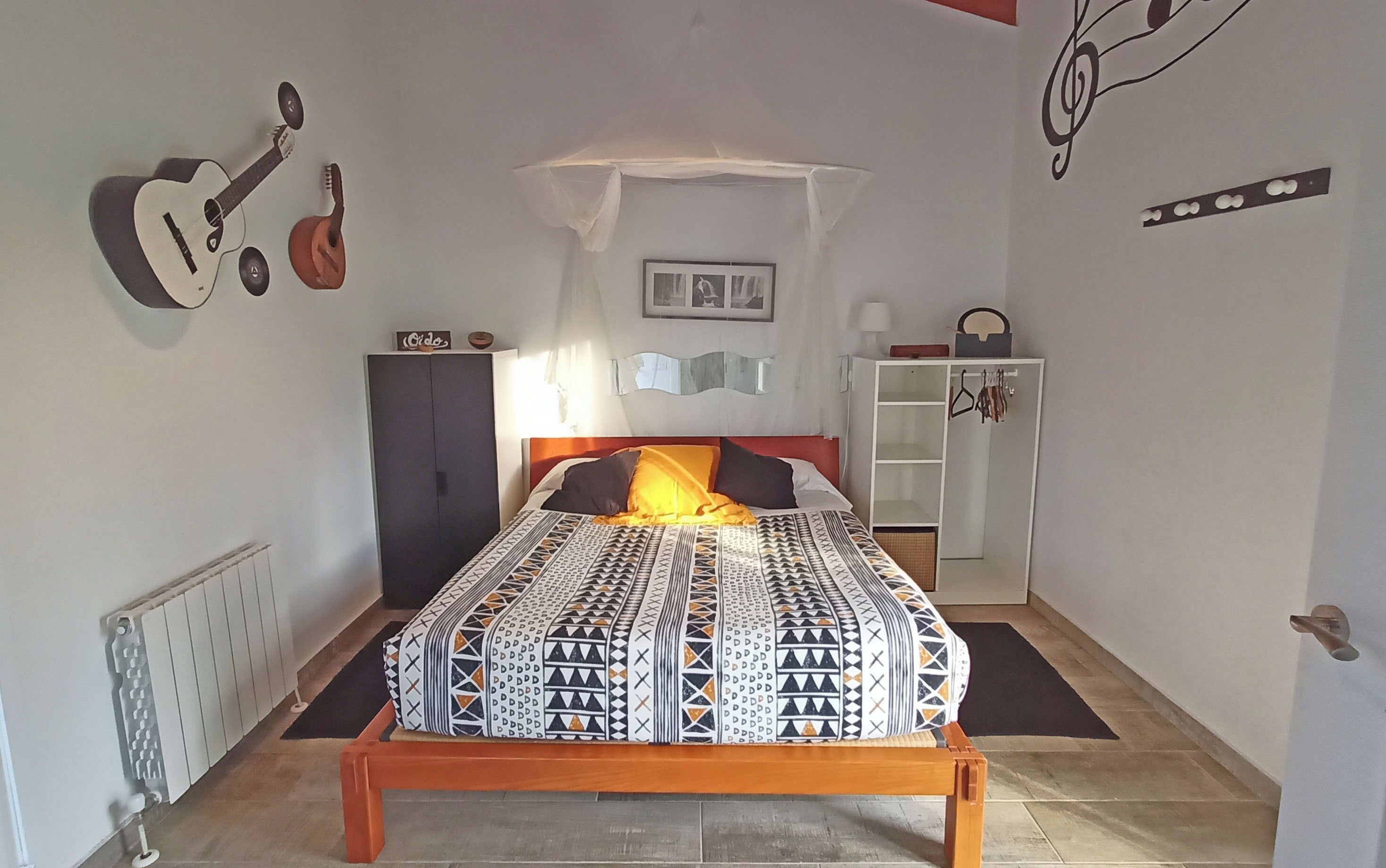 5 bedrooms, iron/ironing board, travel crib, free WiFi