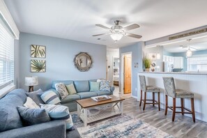 TV - Gulf View 19 - Your Gulf Shores Escape Awaits! (Gulf Shores)