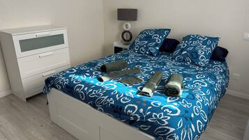 3 bedrooms, iron/ironing board, travel cot, free WiFi