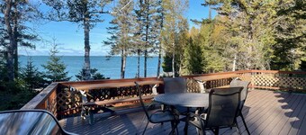 Little Bear Lodge on Drummond Island