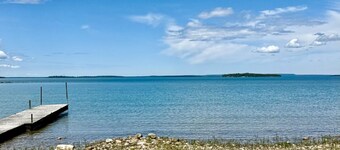 Sturgeon Bay Chalet on Drummond Island