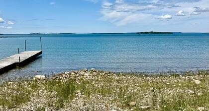 Sturgeon Bay Chalet on Drummond Island