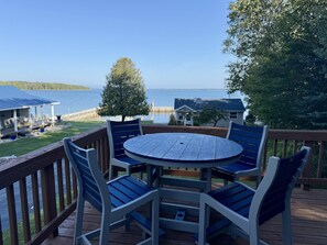 Outdoor dining - Molly Cabin @ Captain's Cove on Drummond Island (Drummond Island)