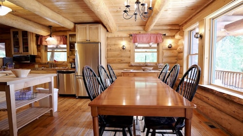 Bootjack Lodge on Drummond Island