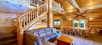 Paw Point Lodge on Drummond Island