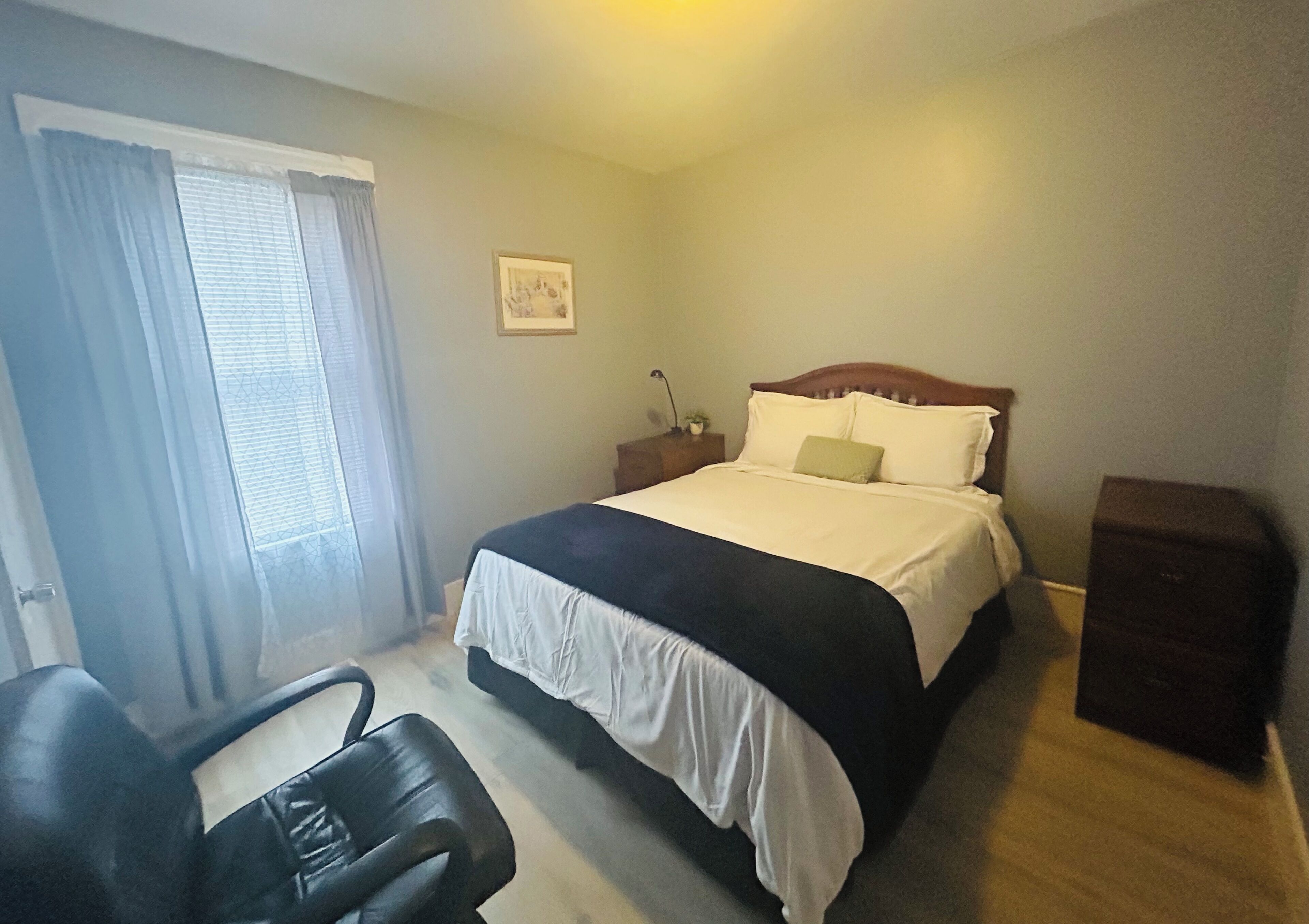 Cozy 3bd 1ba Free Parking - Springfield, MA
