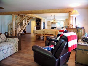 TV connectée, cheminée, lecteur de DVD